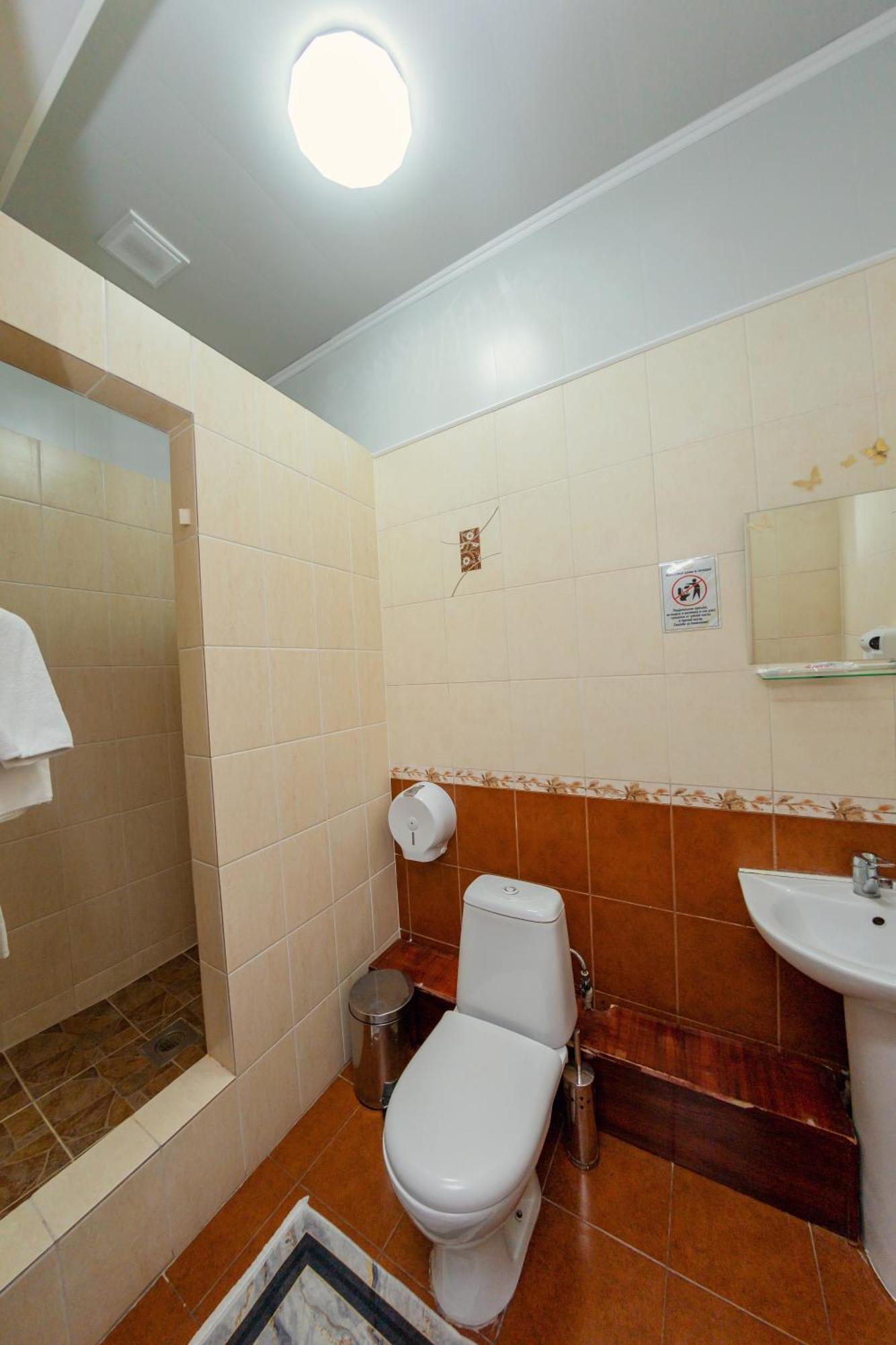 Hotel Ajour Ałma Ata Zewnętrze zdjęcie
