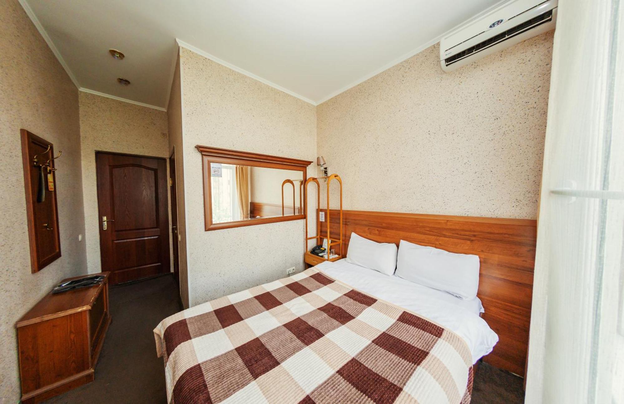 Hotel Ajour Ałma Ata Zewnętrze zdjęcie