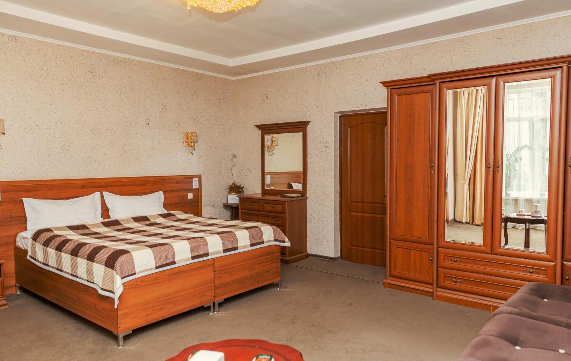 Hotel Ajour Ałma Ata Zewnętrze zdjęcie