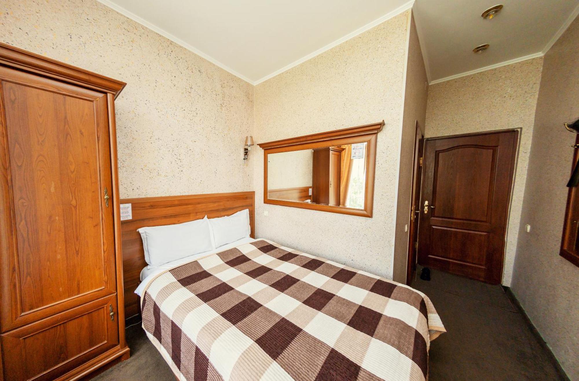 Hotel Ajour Ałma Ata Zewnętrze zdjęcie