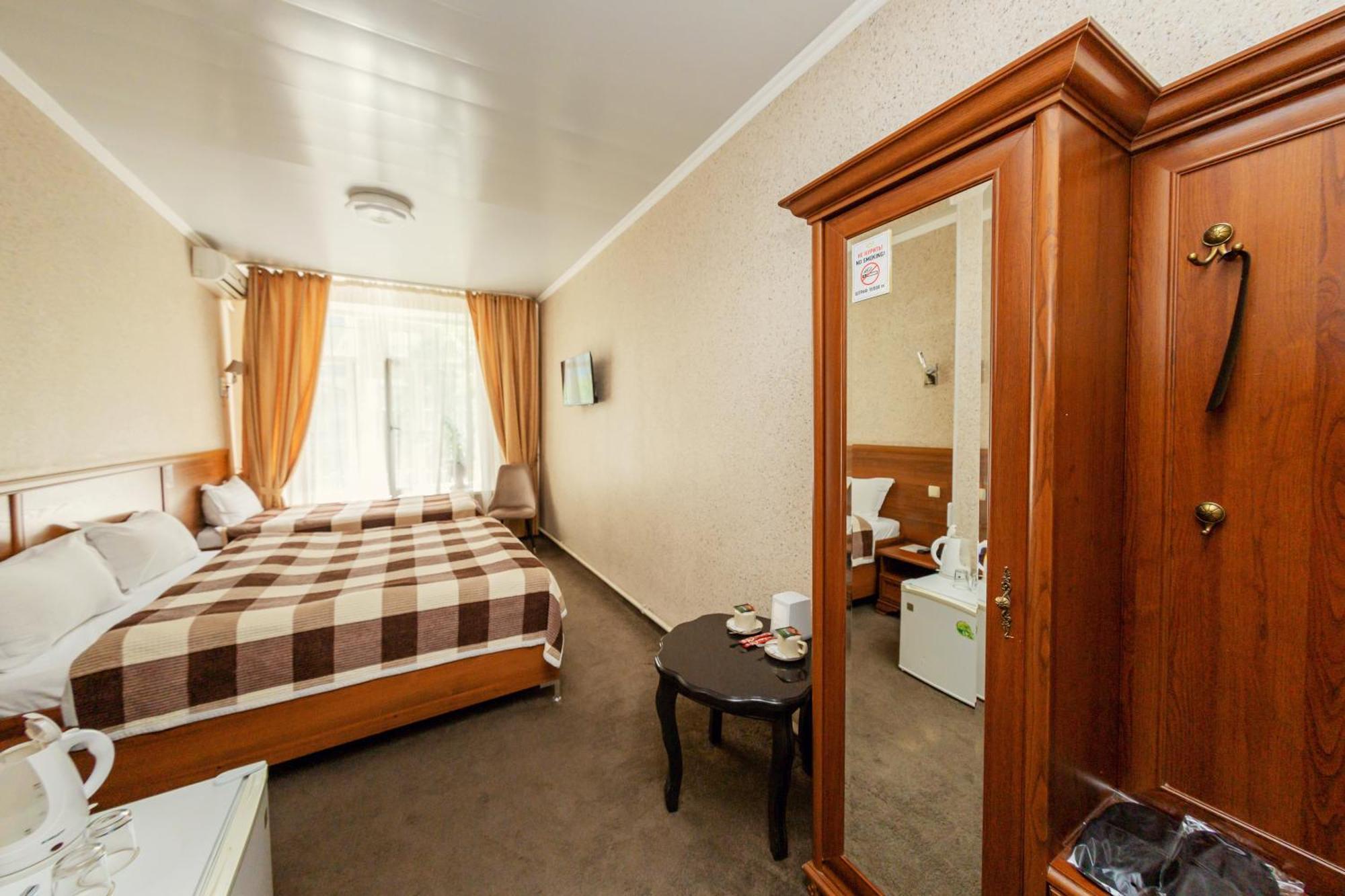 Hotel Ajour Ałma Ata Zewnętrze zdjęcie