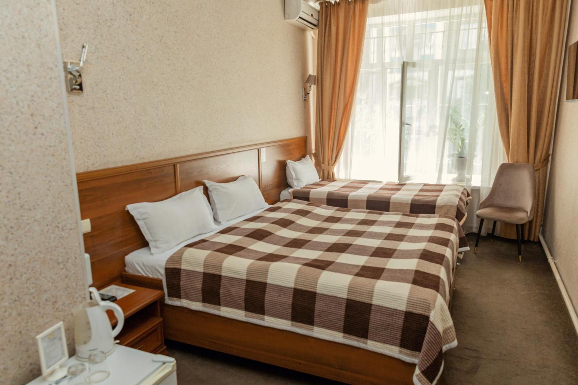 Hotel Ajour Ałma Ata Zewnętrze zdjęcie