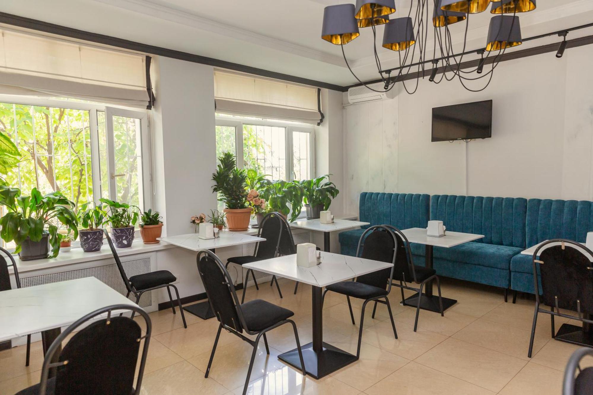 Hotel Ajour Ałma Ata Zewnętrze zdjęcie