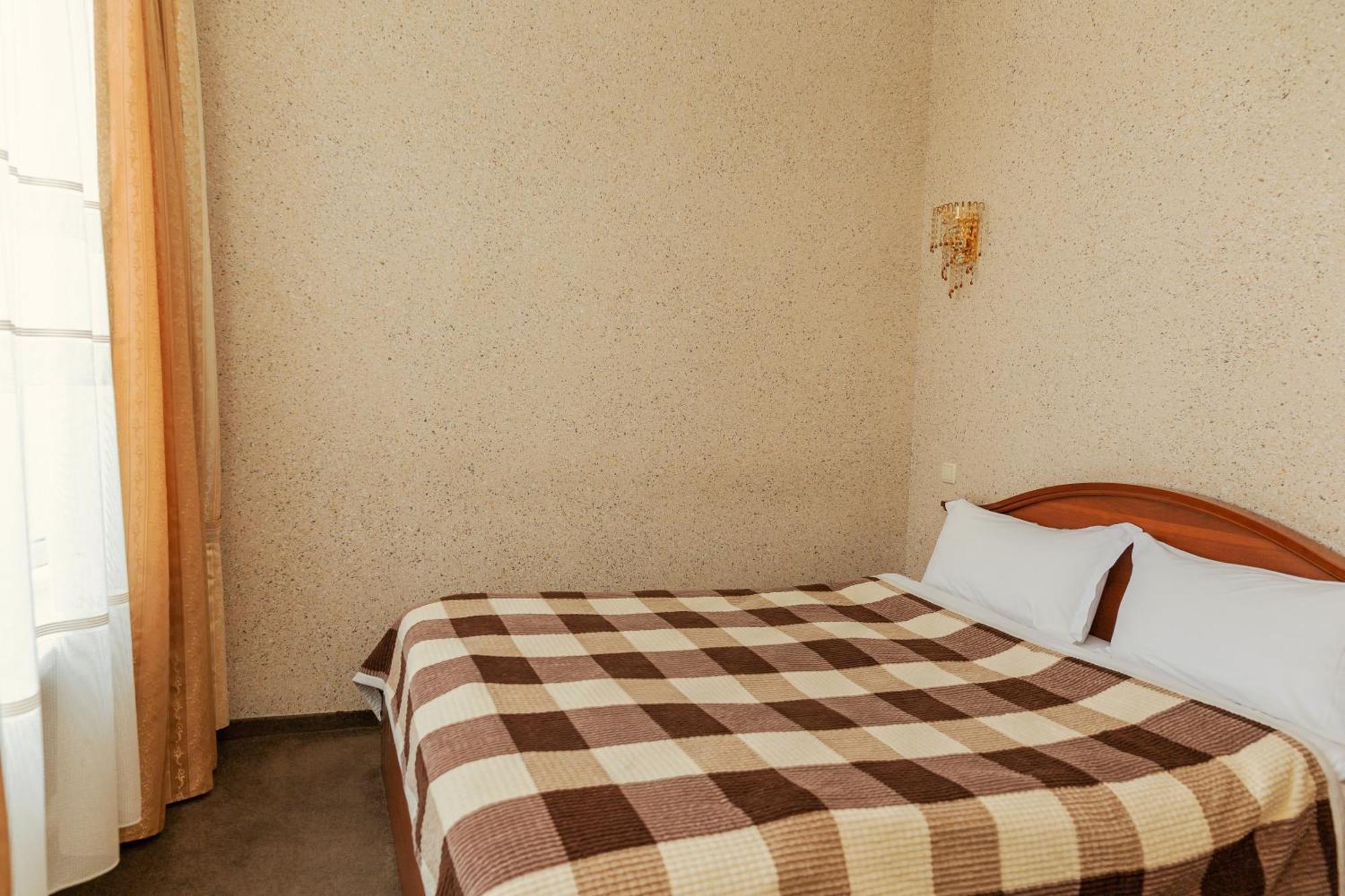 Hotel Ajour Ałma Ata Zewnętrze zdjęcie