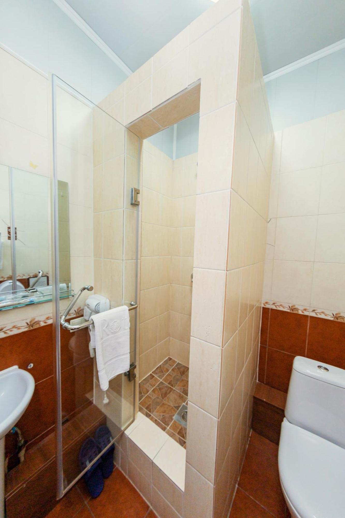 Hotel Ajour Ałma Ata Zewnętrze zdjęcie
